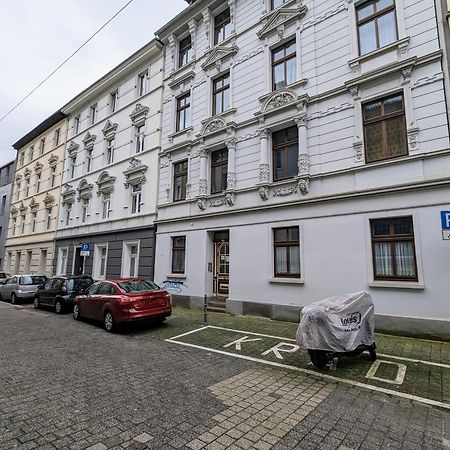 Apartment Im Luisenviertel - Gruen Вупертал Екстериор снимка