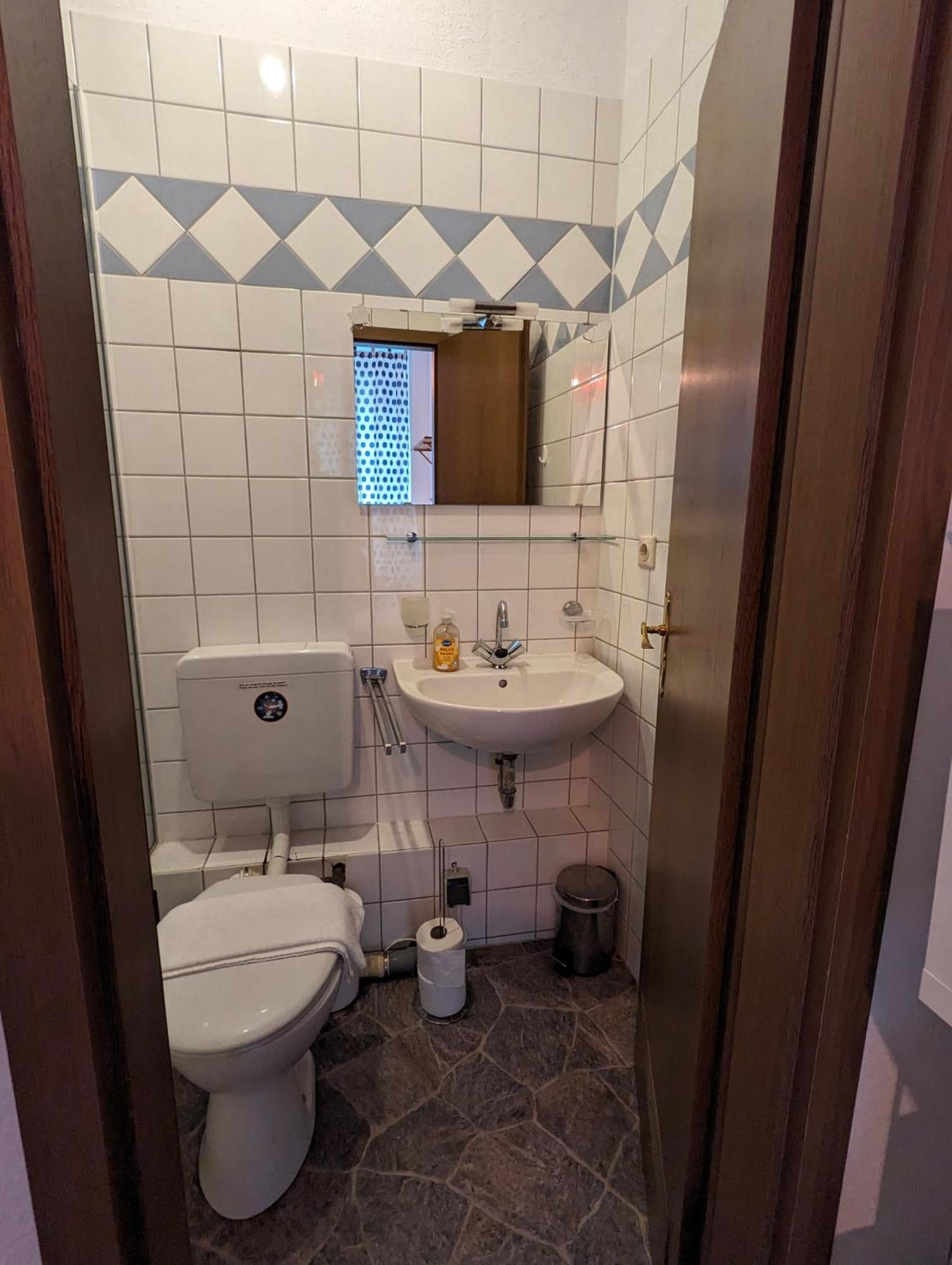 Apartment Im Luisenviertel - Gruen Вупертал Екстериор снимка